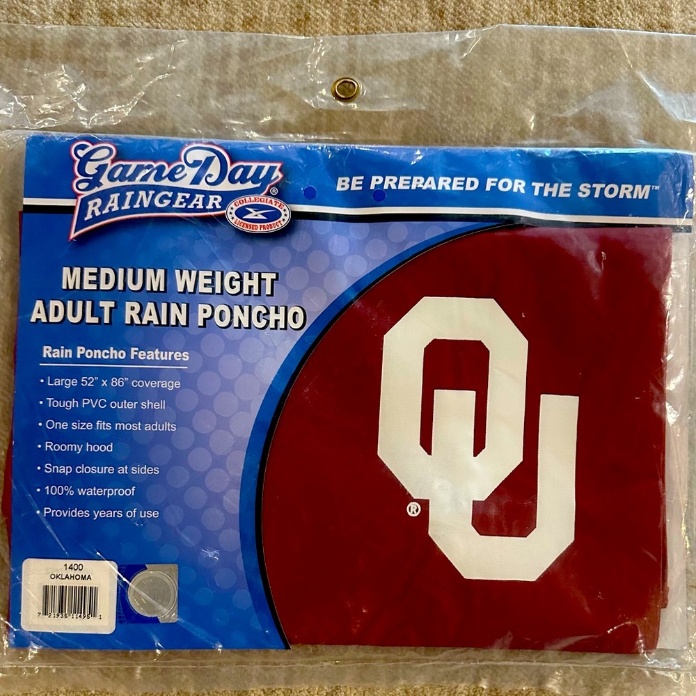 OU Sooners Adult Rain Poncho with Hood. Licensed Oklahoma Sooners. New. Large